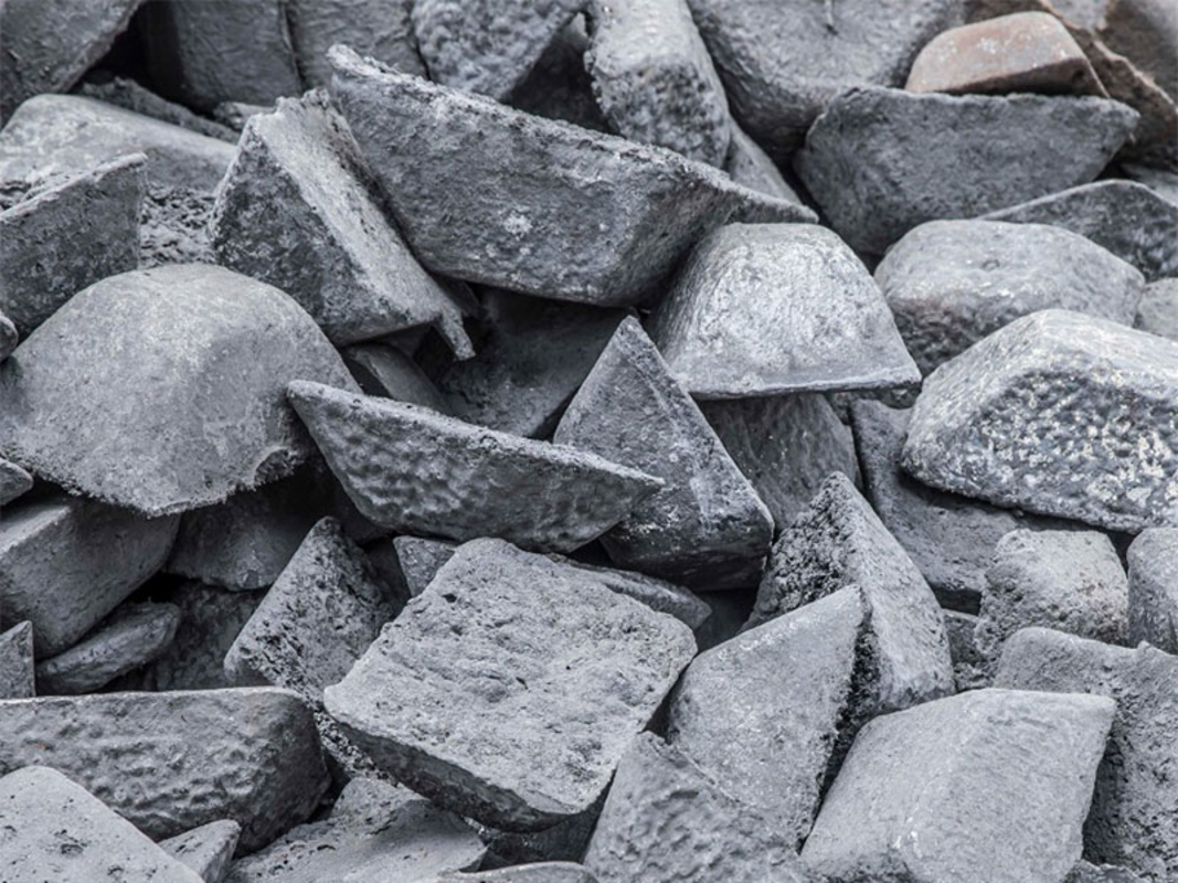 Pig Iron Photo 1